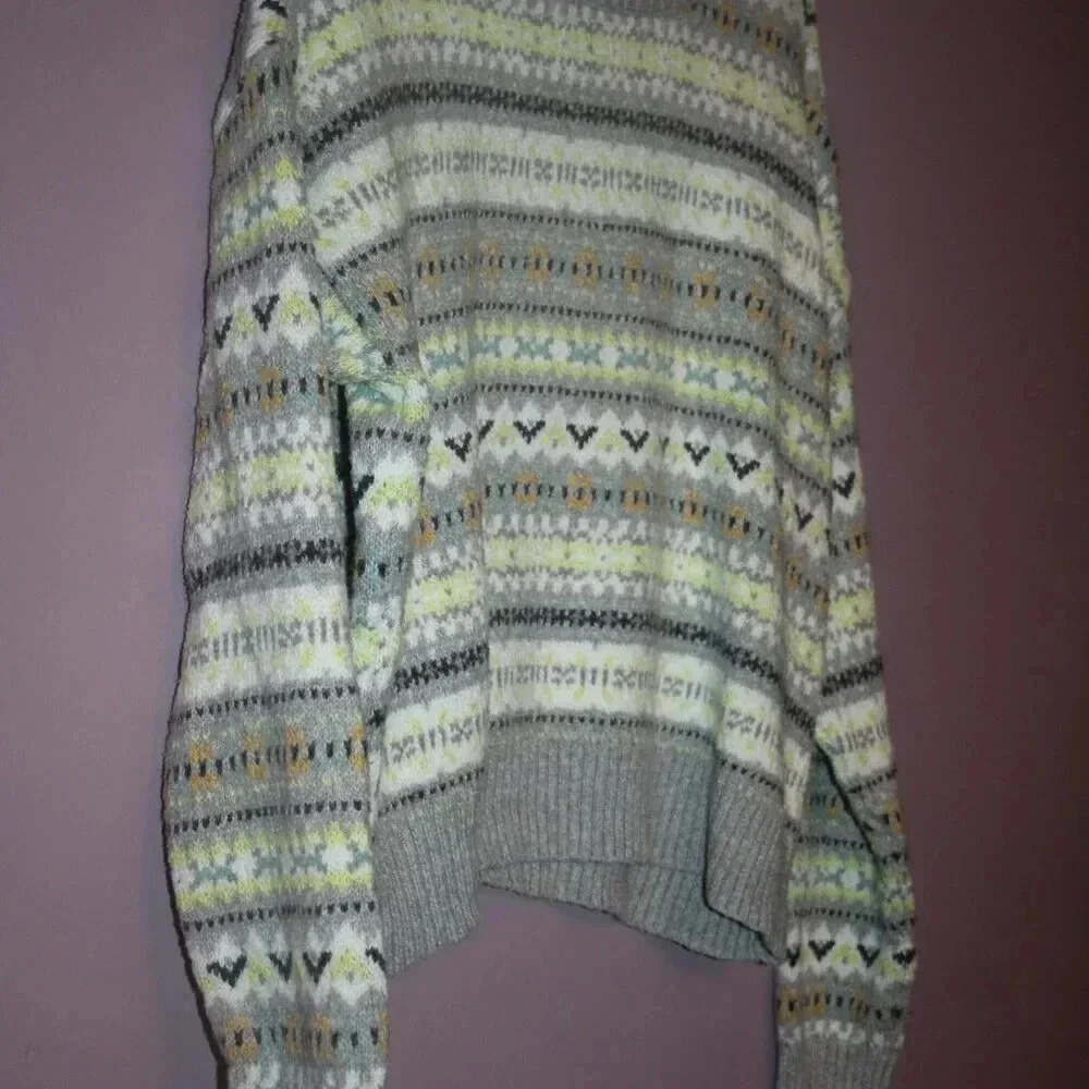American Eagle Striped Crew Neck Sweater Size Medium - Picture 5 of 11